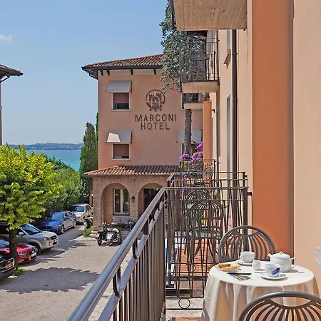 Marconi Hotel 3*