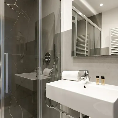Marconi Hotel 3*